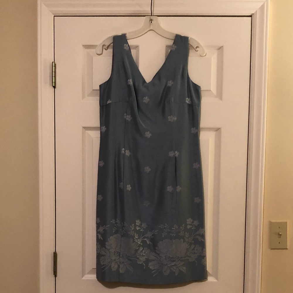 B.Moss blue flowered dress